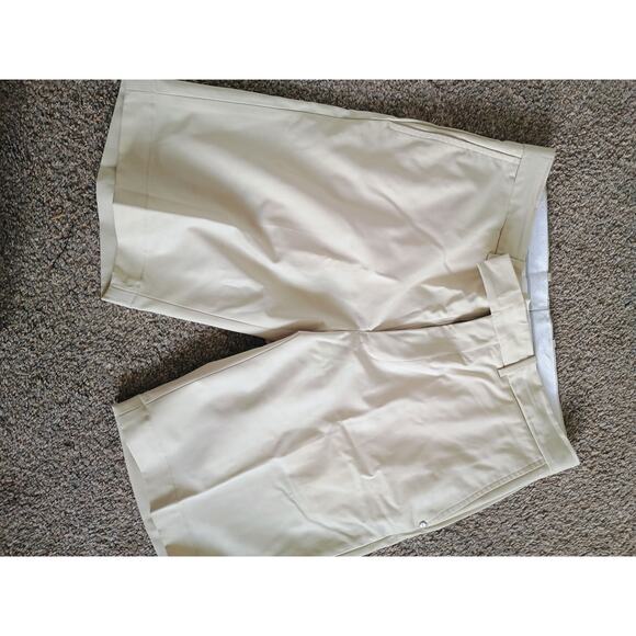 RLX Ralph Lauren size 32 performance golf shorts teetime neutral minimalist - Picture 1 of 14